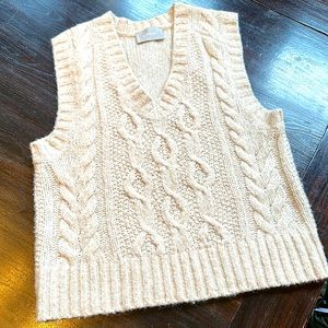 Everlane Oatmeal Heather V-neck Sweater Vest